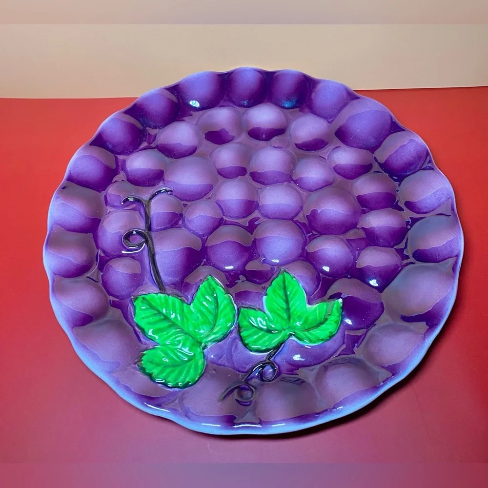 Vintage France Majolica Round Grape Motif Serving Platter Plate‎